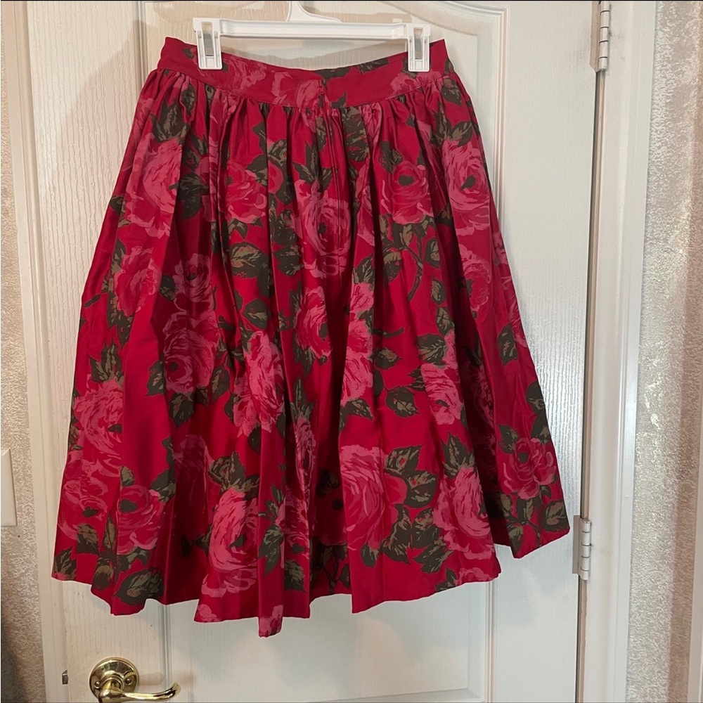 Vixen by Micheline Pitt red roses skirt large new - Picture 2 of 3